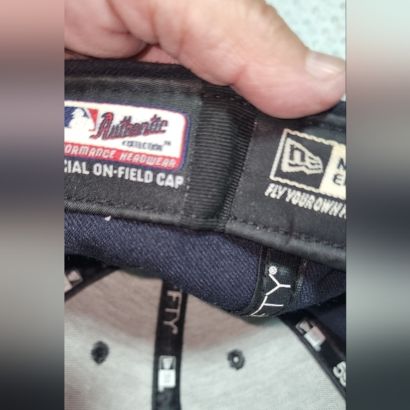 NEW ERA EUC BOSTON REDSOCKS AUTHENTIC COLLECTION 59FIFTY FITTED BASEBALL CAP  7 - Picture 4 of 6